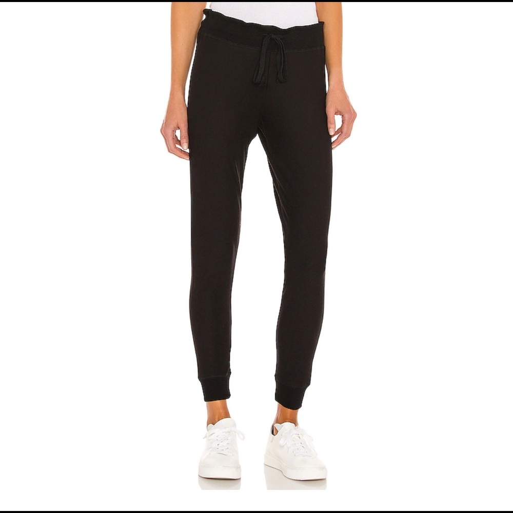 Super Soft Fleece Lined Skinny Sweatpant 
Plush